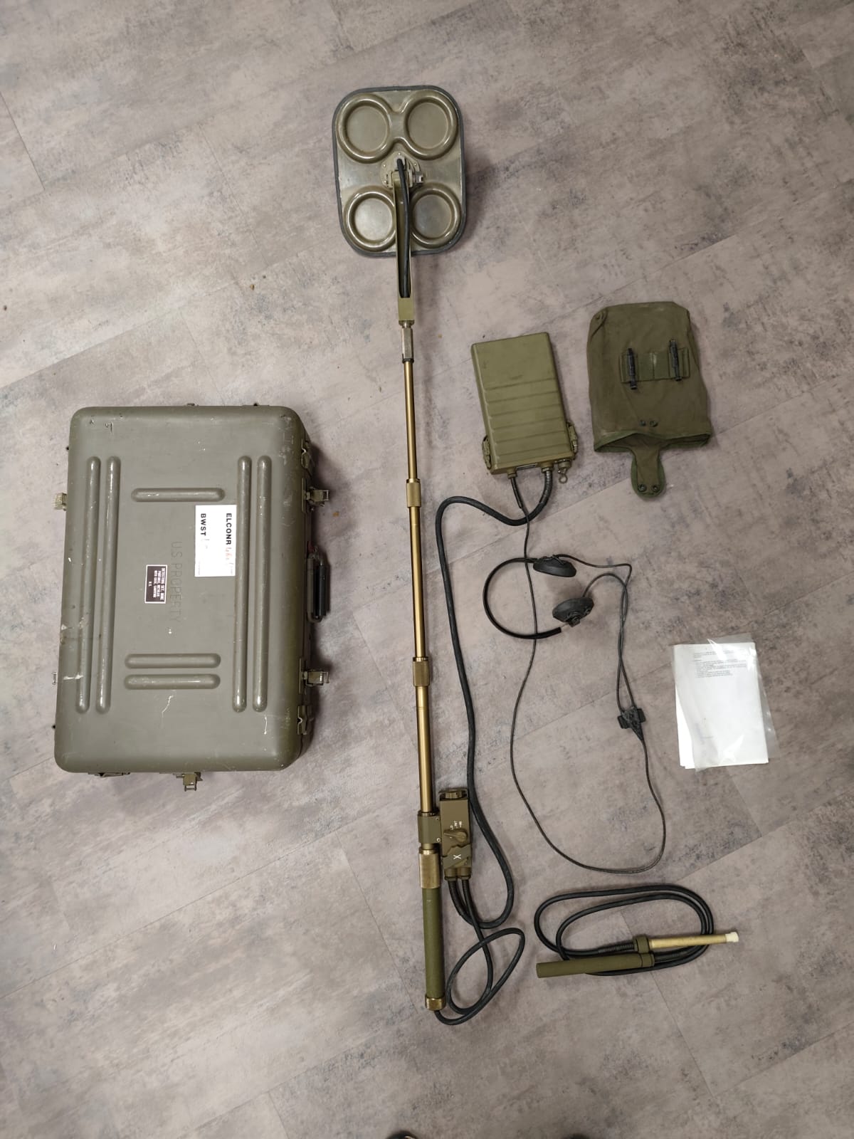 Pas ingeruild/ Oude Militaria metaaldetector met pinpointer