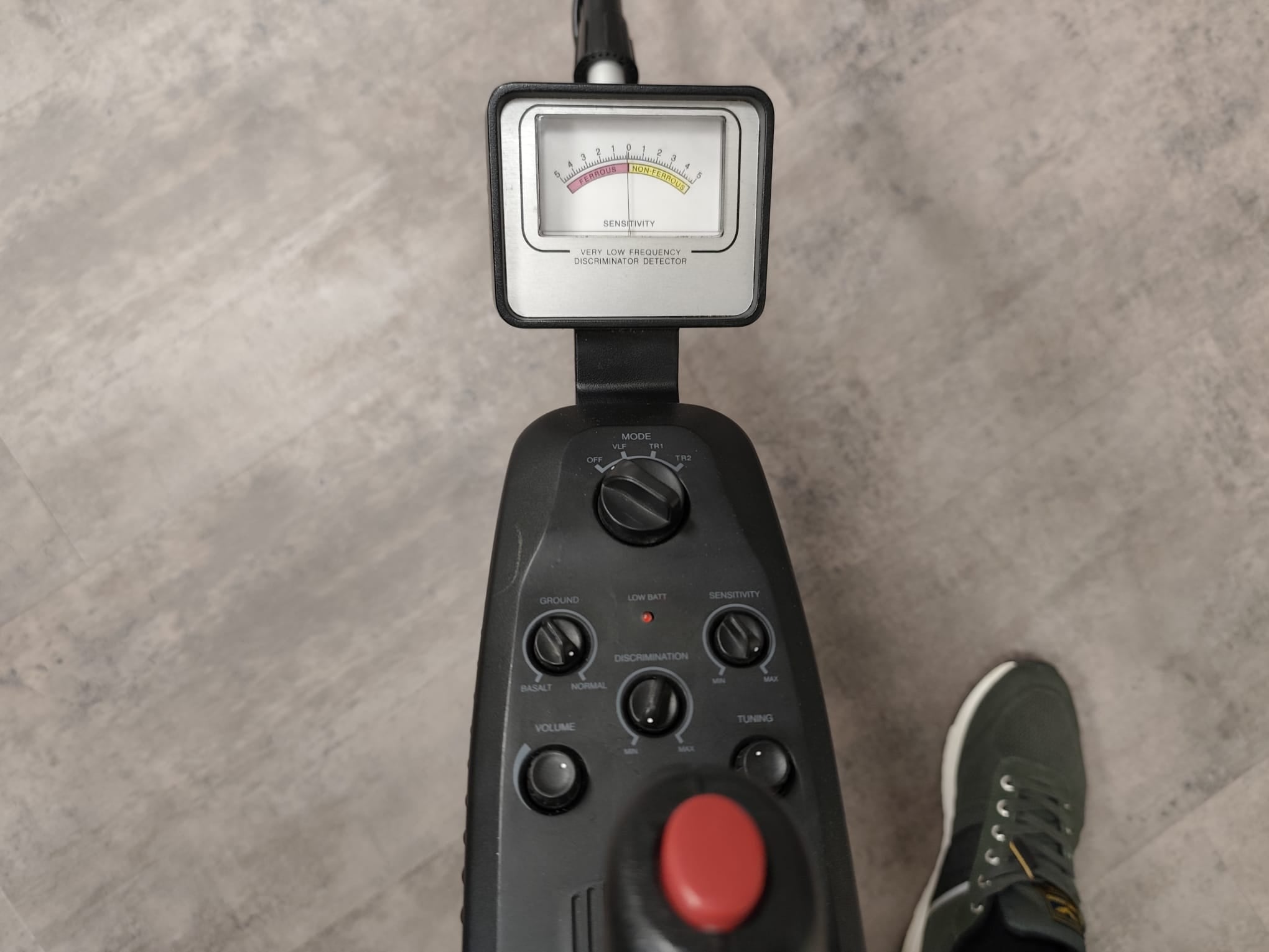 Pas ingeruild/ Black metaaldetector