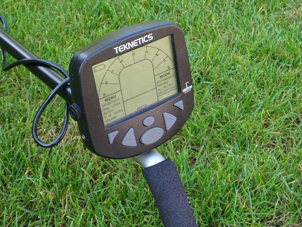 Pas ingeruild/ Teknetics Gamma digitale metaaldetector