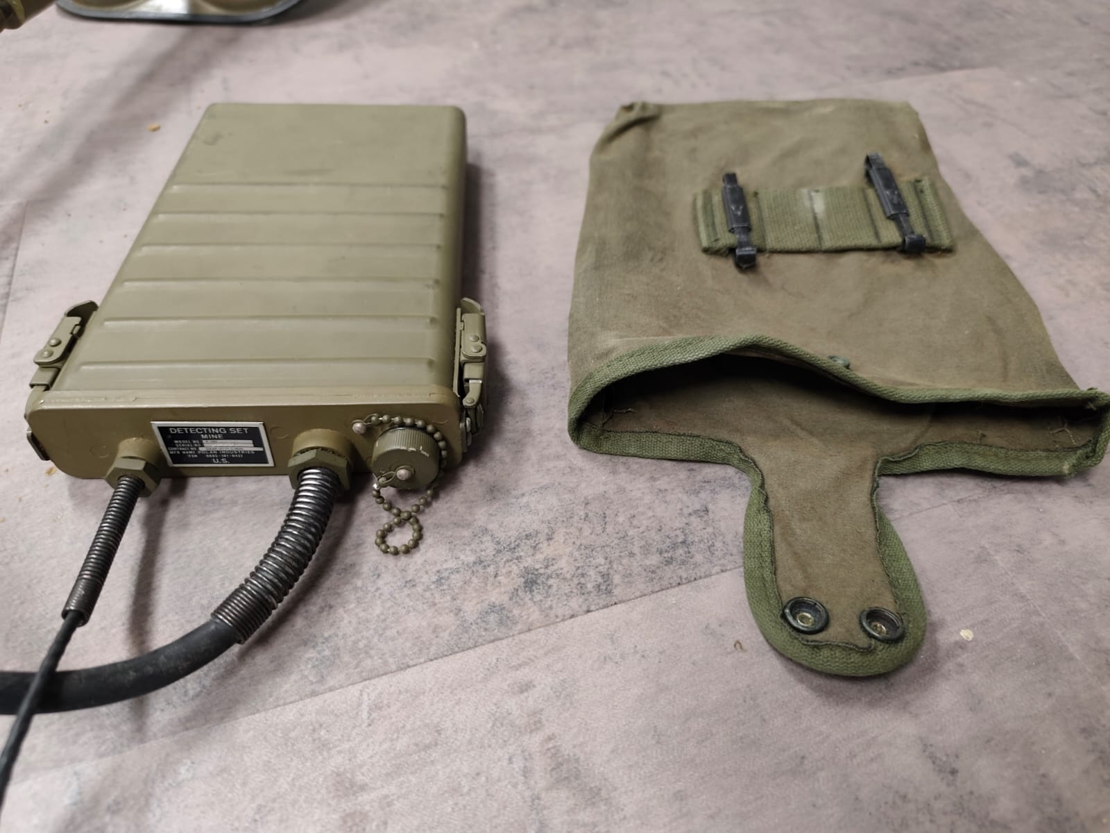 Pas ingeruild/ Oude Militaria metaaldetector met pinpointer