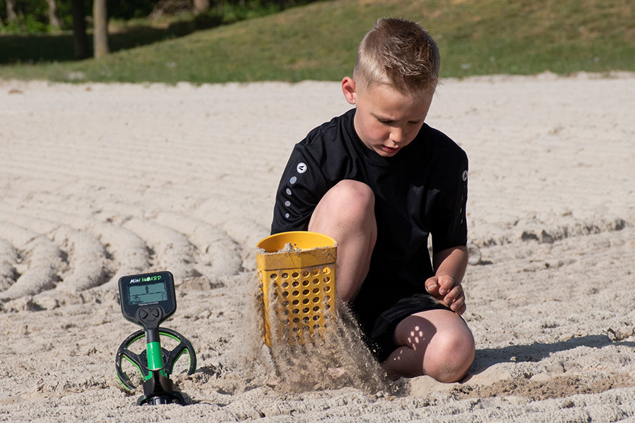 Nokta strandzeefschep geel